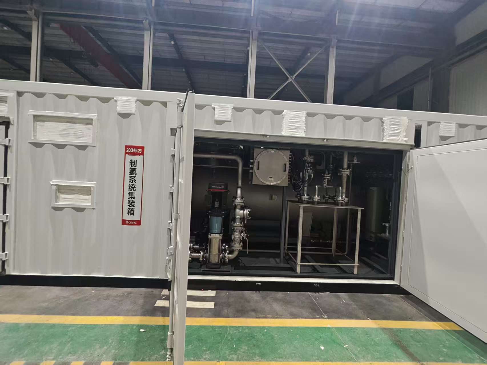 篤舜發往湖南株洲中國中車制氫200標方模塊發貨現場